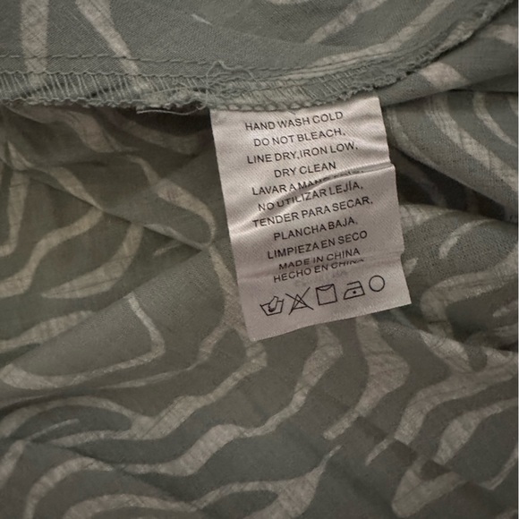 099. NWT Sage & White Smocking Ruffle Puffy Sleeve Dress with pockets - Picture 7 of 14